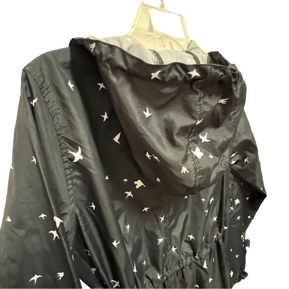 Colloseum Outerwear Women’s Black & White Jacket with Hood, Size Small - Picture 17 of 17